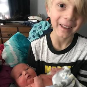 Meet your Posher, Roni